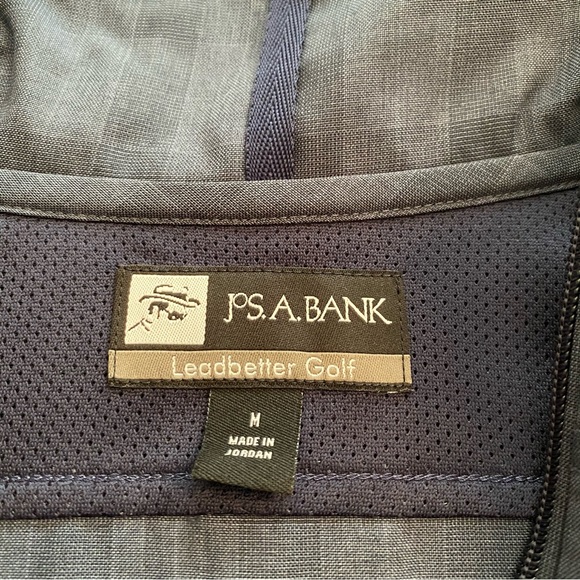 Jos A. Bank Leadbetter Navy Plaid Golf Vest Size Medium - Picture 4 of 7